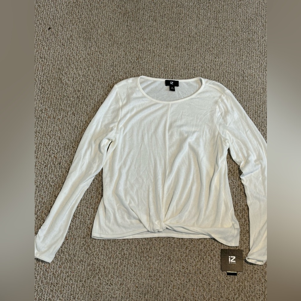 iZ Byer Long Sleeve Shirt tie in front NWT